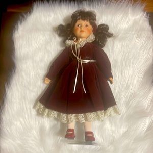 Vintage Seymour Mann Connoisseur Collection - "Kerry" Doll - In Original Box -